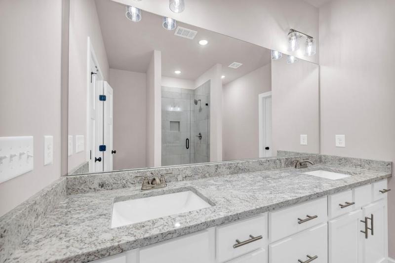 Image for property 35 Bowers Estates Drive, Hartwell, GA 30643