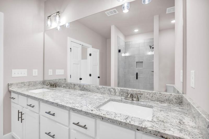 Image for property 35 Bowers Estates Drive, Hartwell, GA 30643