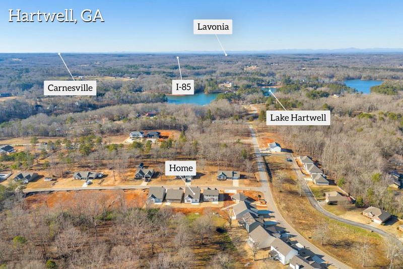 Image for property 35 Bowers Estates Drive, Hartwell, GA 30643