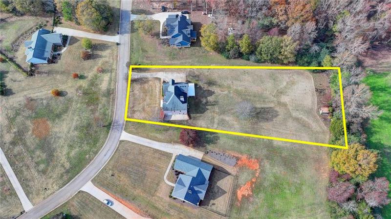 Image for property 200 Hargrove Circle, Winterville, GA 30683