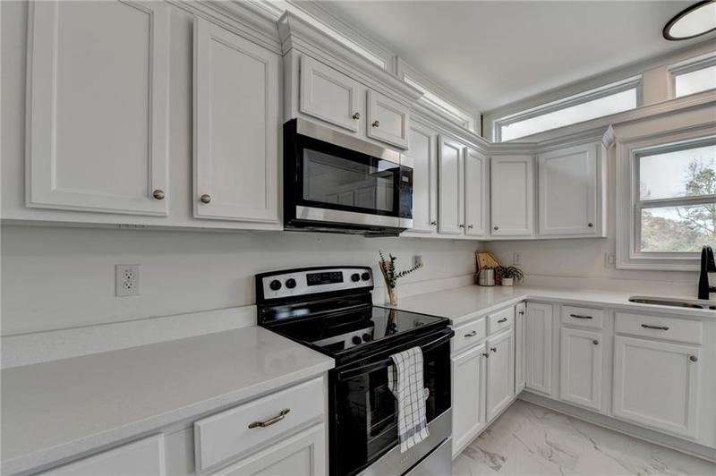 Image for property 200 Hargrove Circle, Winterville, GA 30683