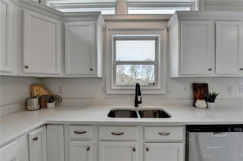 Image for property 200 Hargrove Circle, Winterville, GA 30683
