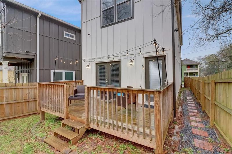 Image for property 975 Welch Street, Atlanta, GA 30310