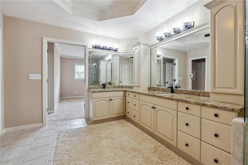Image for property 6925 Keswick Court, Cumming, GA 30040