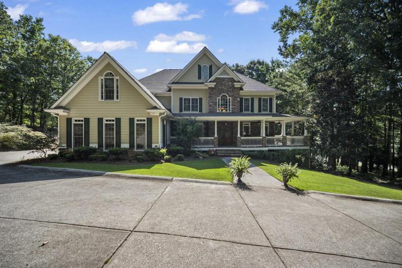 Image for property 10 Clydesdale Trail, White, GA 30184