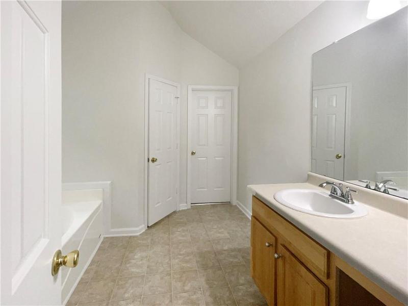 Image for property 3227 Diamond Bluff, Union City, GA 30291