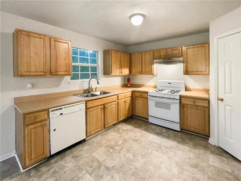 Image for property 3227 Diamond Bluff, Union City, GA 30291