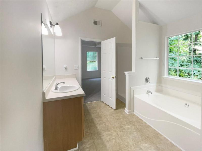 Image for property 3227 Diamond Bluff, Union City, GA 30291
