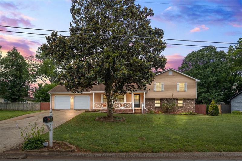 Image for property 618 Summerville Drive, Lawrenceville, GA 30046