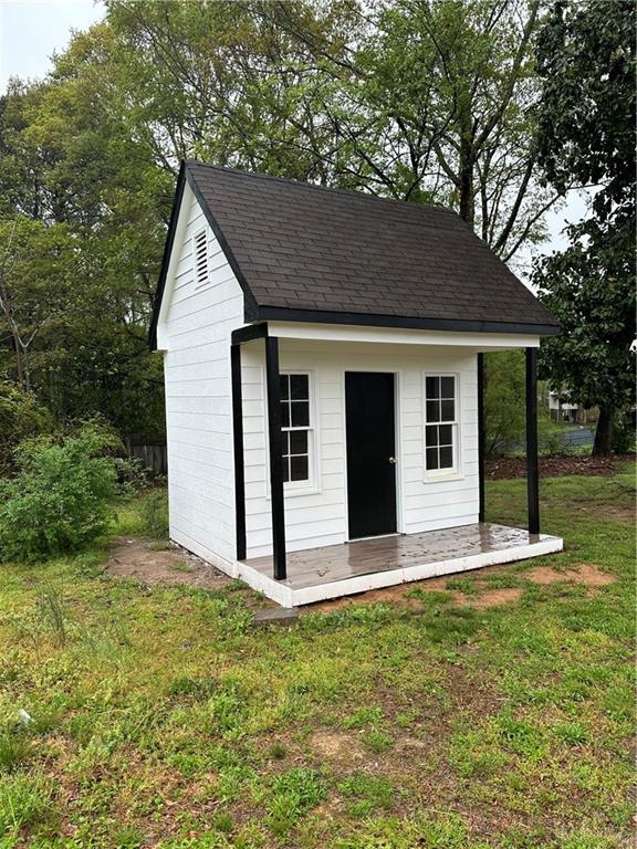 Image for property 1368 New Hope Road, Lawrenceville, GA 30045