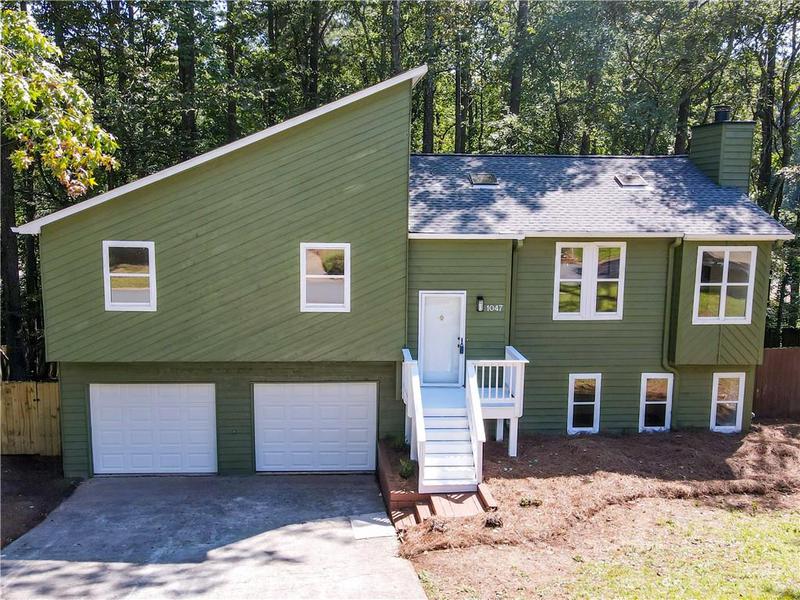 Image for property 1047 Summer Hill Court, Acworth, GA 30102