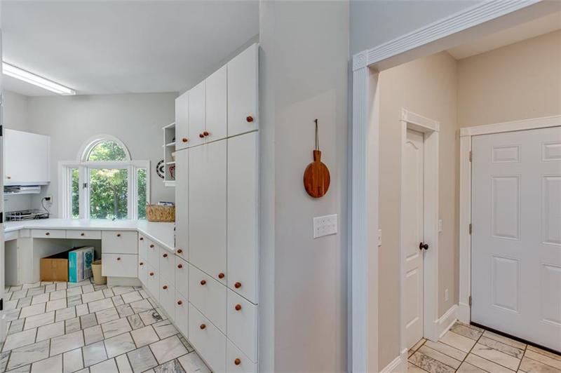 Image for property 2935 THOMPSON MILL Road, Gainesville, GA 30506