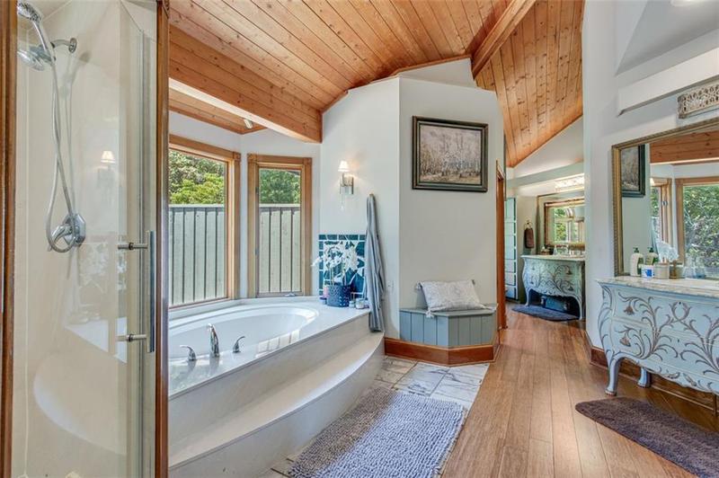 Image for property 2935 THOMPSON MILL Road, Gainesville, GA 30506