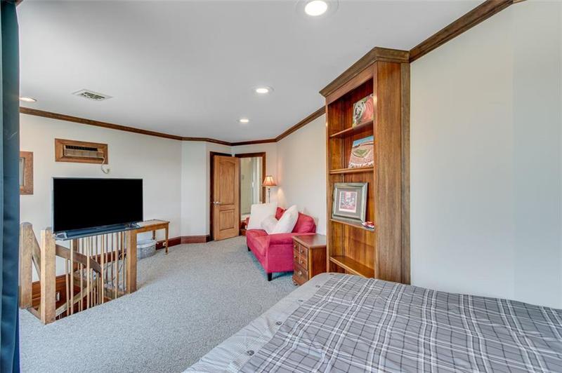 Image for property 2935 THOMPSON MILL Road, Gainesville, GA 30506