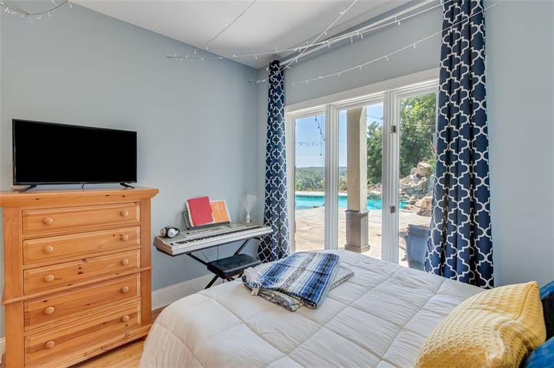 Image for property 2935 THOMPSON MILL Road, Gainesville, GA 30506
