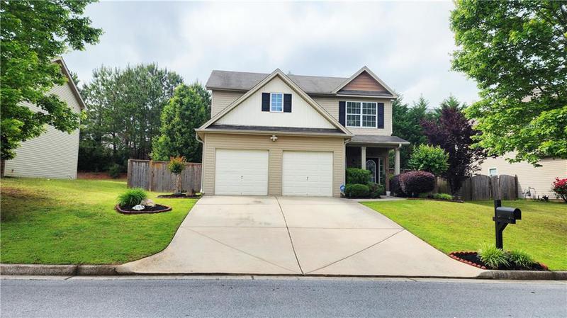 Image for property 201 Hollyhock Lane, Dallas, GA 30132