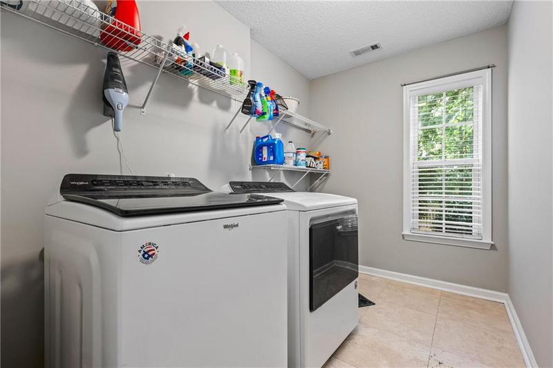 Image for property 186 Wallnut Hall Circle, Woodstock, GA 30189