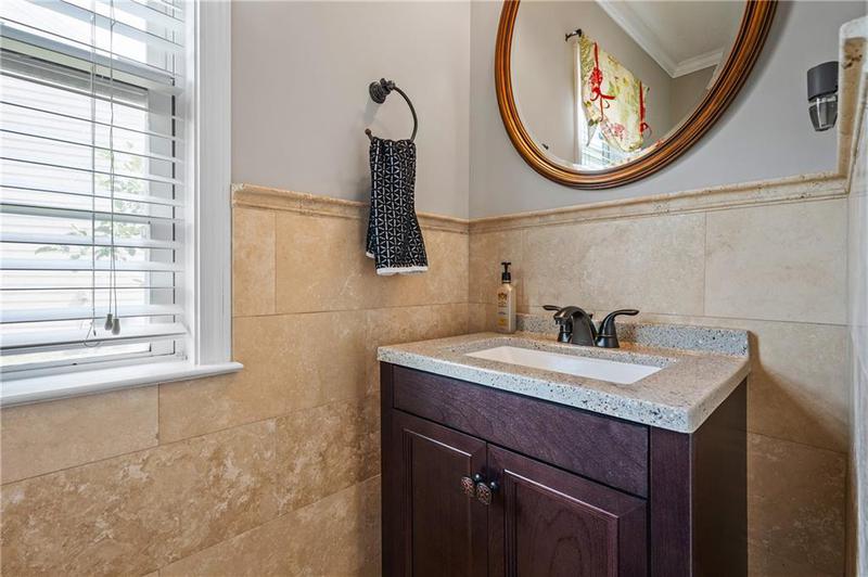 Image for property 186 Wallnut Hall Circle, Woodstock, GA 30189