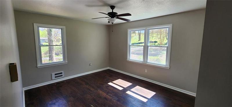 Image for property 182 TROY Street, Commerce, GA 30529
