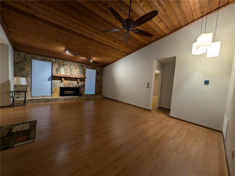 Image for property 842 Bonnie Glen Drive, Marietta, GA 30067