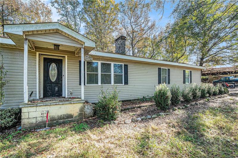 Image for property 55 WOLFSKIN Road, Arnoldsville, GA 30619
