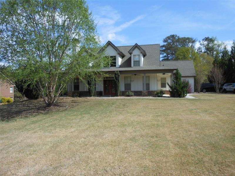 Image for property 325 Brook Hollow Lane, Loganville, GA 30052