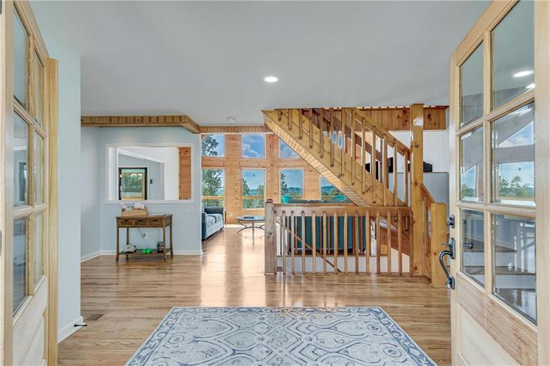 Image for property 518 Overlook Drive, Dawsonville, GA 30534