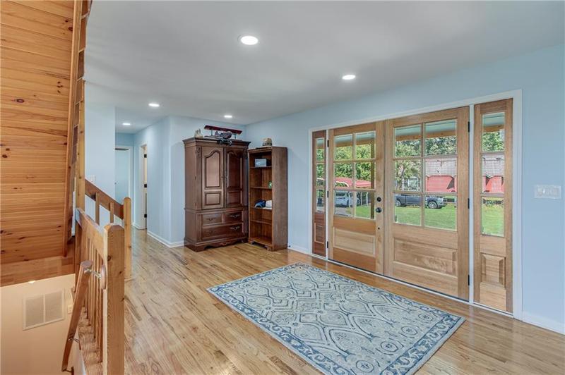 Image for property 518 Overlook Drive, Dawsonville, GA 30534