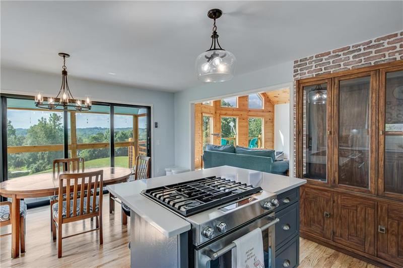 Image for property 518 Overlook Drive, Dawsonville, GA 30534