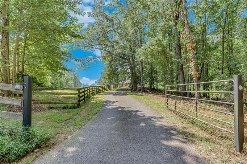 Image for property 518 Overlook Drive, Dawsonville, GA 30534