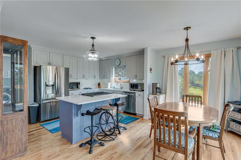 Image for property 518 Overlook Drive, Dawsonville, GA 30534