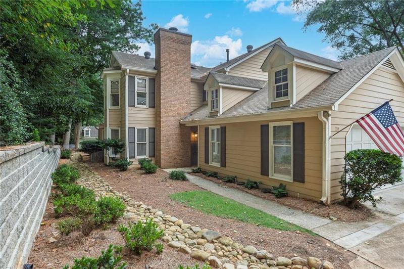 Image for property 110 Great Oaks Lane, Roswell, GA 30075