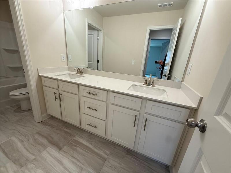Image for property 248 CHEROKEE ROSE Lane, Hoschton, GA 30548