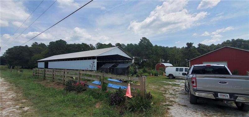 Image for property 2268 Horse Farm Road, Dewy Rose, GA 30634