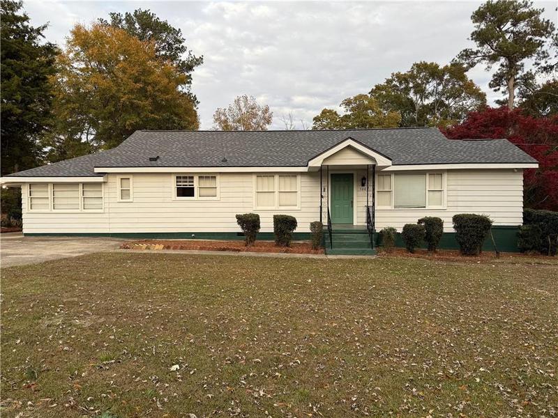 Image for property 5607 Beaver Drive, Mableton, GA 30126