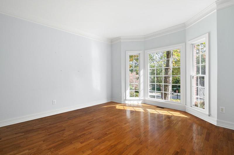 Image for property 929 Thousand Oaks Bend, Kennesaw, GA 30152