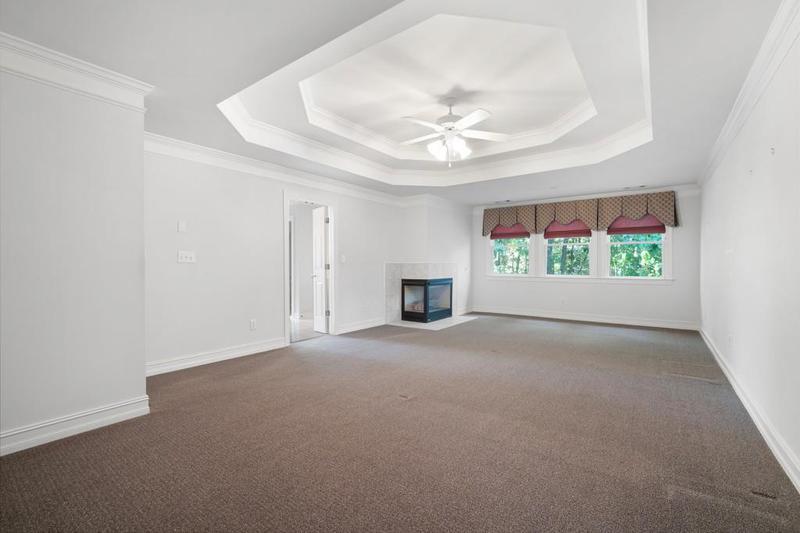 Image for property 929 Thousand Oaks Bend, Kennesaw, GA 30152