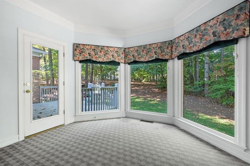 Image for property 929 Thousand Oaks Bend, Kennesaw, GA 30152