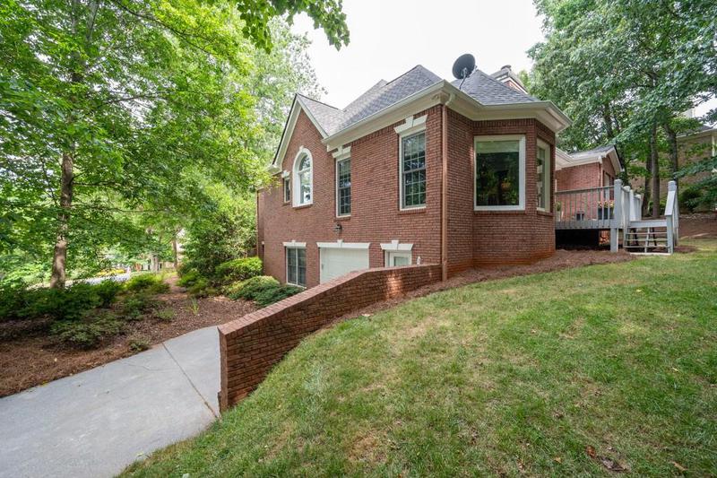 Image for property 929 Thousand Oaks Bend, Kennesaw, GA 30152