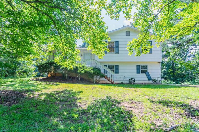 Image for property 140 Beverly Park Court, Newnan, GA 30263