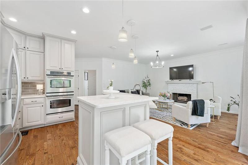 Image for property 150 Park Creek Drive, Alpharetta, GA 30005
