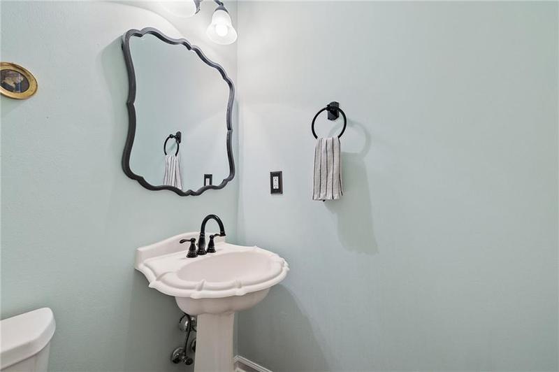 Image for property 150 Park Creek Drive, Alpharetta, GA 30005