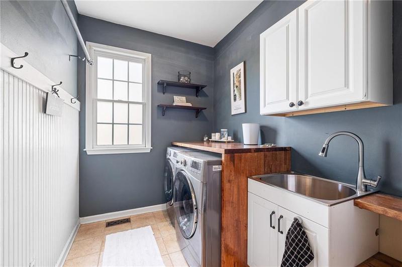 Image for property 150 Park Creek Drive, Alpharetta, GA 30005