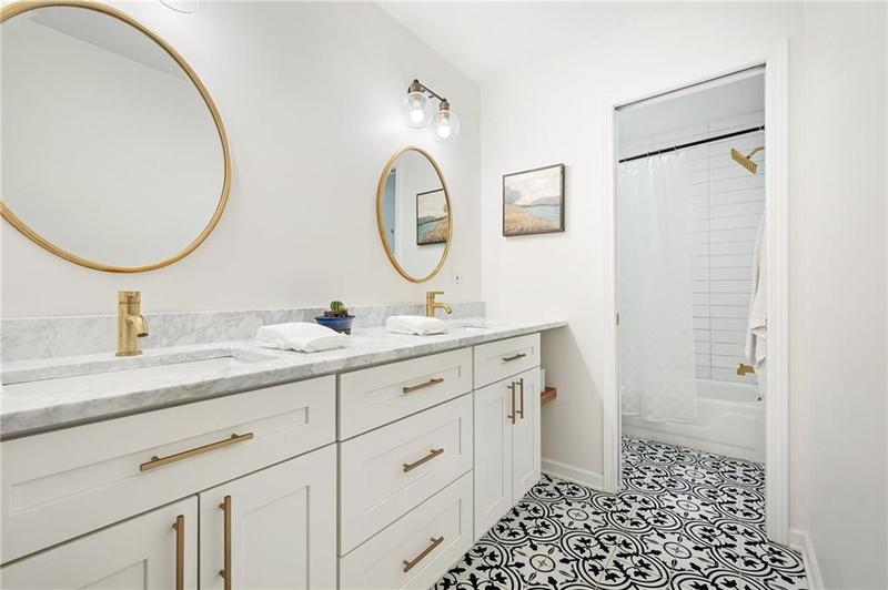 Image for property 150 Park Creek Drive, Alpharetta, GA 30005