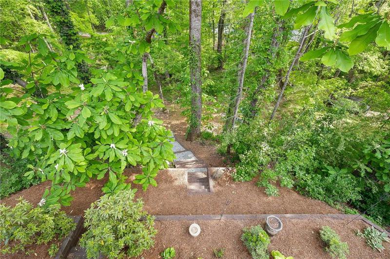 Image for property 150 Park Creek Drive, Alpharetta, GA 30005