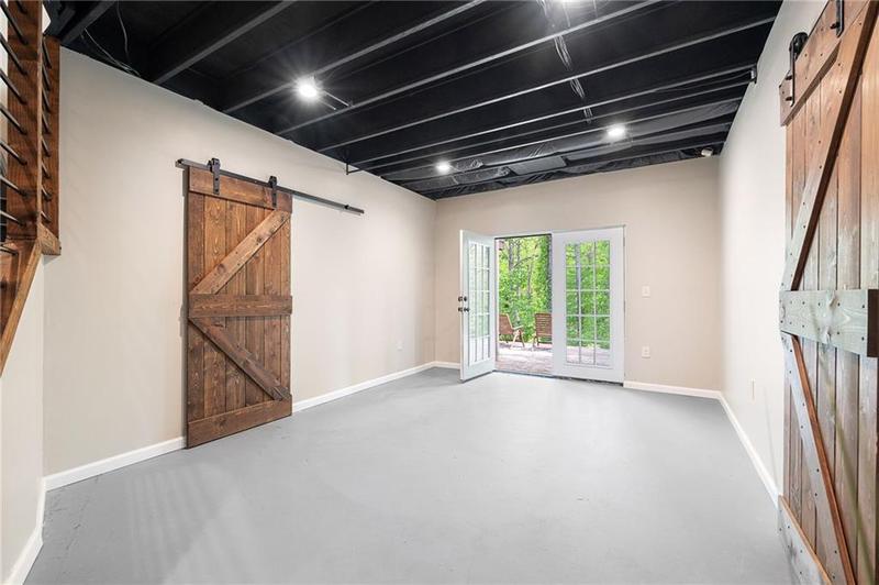 Image for property 150 Park Creek Drive, Alpharetta, GA 30005