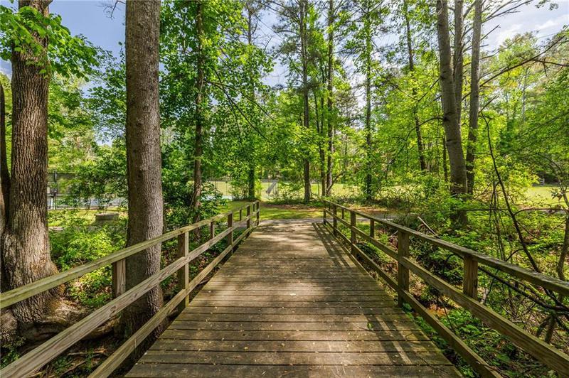 Image for property 150 Park Creek Drive, Alpharetta, GA 30005