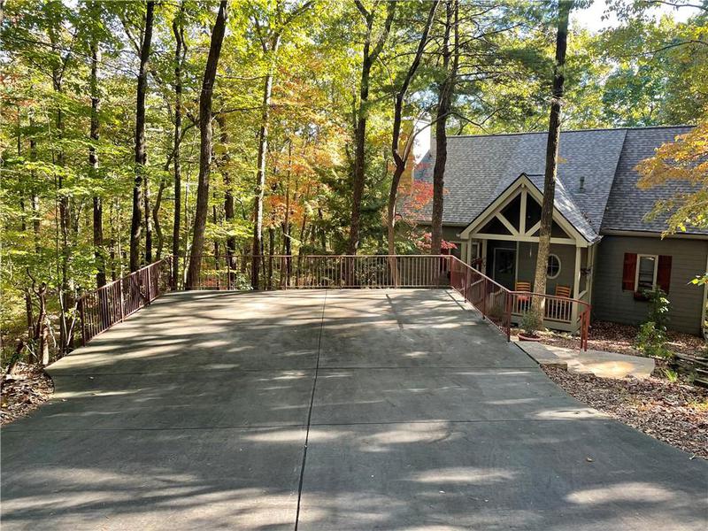 Image for property 121 Laughing Fox Knoll, Big Canoe, GA 30143