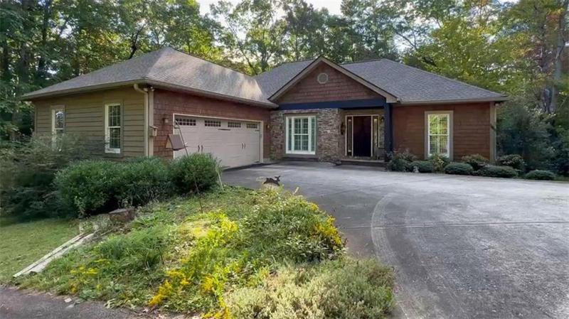Image for property 10 Quiet Place Lane, Clayton, GA 30525