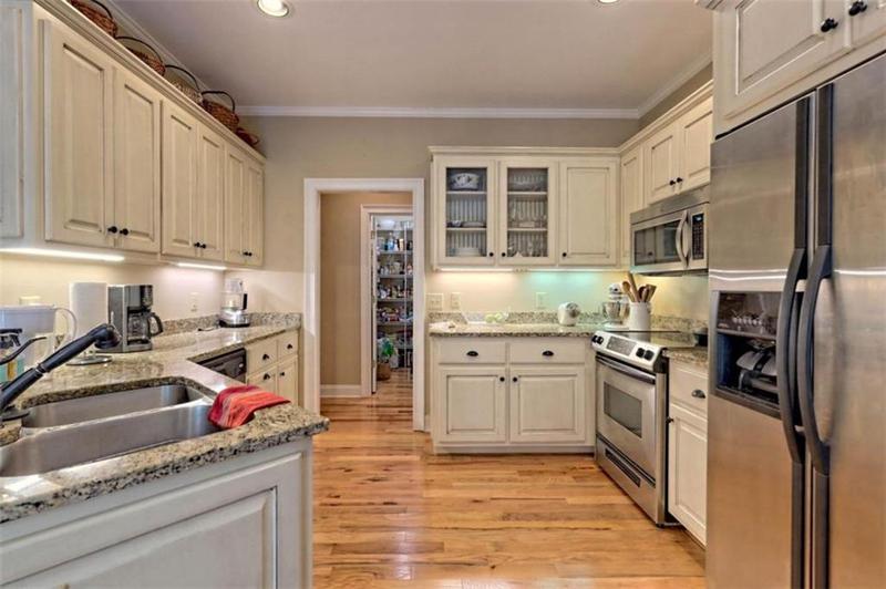 Image for property 10 Quiet Place Lane, Clayton, GA 30525